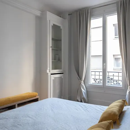 New And Decorated Nest In The Heart Of La Roquette Appartamento Parigi